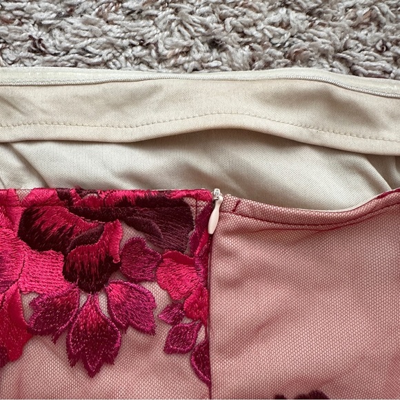 PrettyLittleThing Fuchsia Bandeau Embroidered Lace Bodycon Dress Women’s Size 8 - Picture 12 of 16